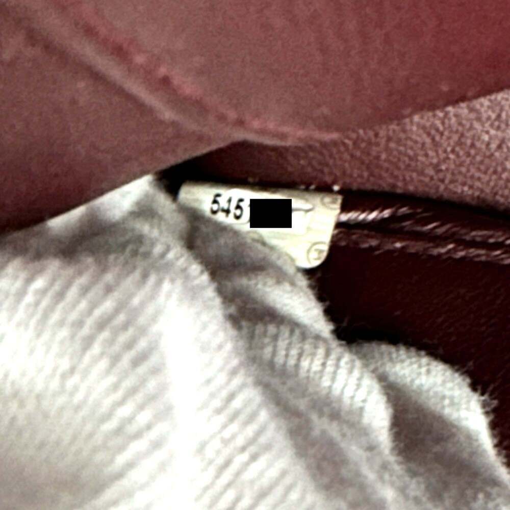 CHANEL Vintage Black Shoulder Bag - Picture 13 of 16